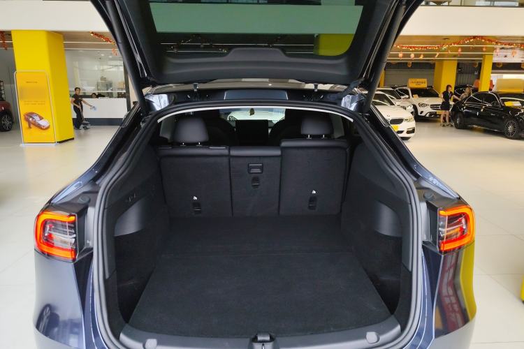Used Tesla Model Y 2024 Rear-Wheel-Drive Version Trunk