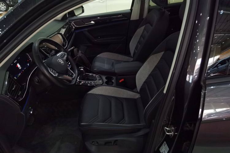 Used Volkswagen Tayron GTE Plug-in Hybrid 2022 1.4T Luxury Edition Left Front Seat