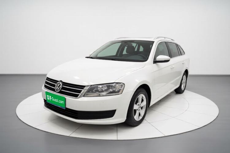Used Volkswagen Gran Lavida 2013 1.6L Automatic Fashion Model