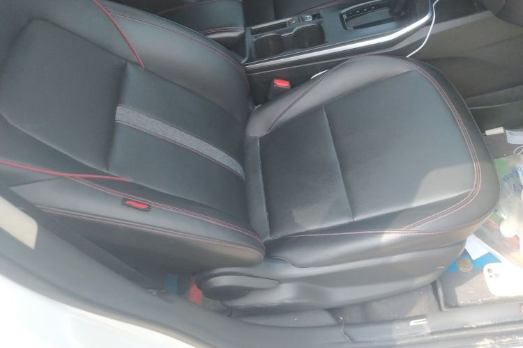 Used Chevrolet Trax 2022 Encore RS 1.5T CVT Cool Right Front Seat