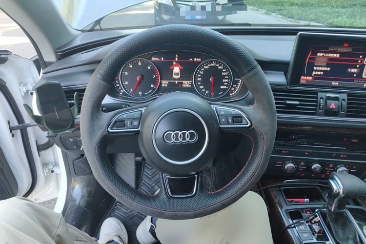 Used Audi A7 2012 3.0TFSI quattro Comfort Edition Steering Wheel