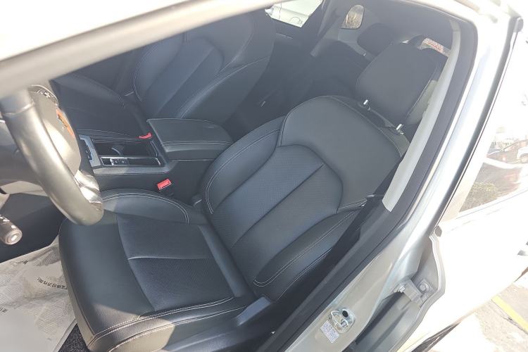 Used Roewe RX5 2020 20T Automatic 4G Connect Superior Flagship Edition Left Front Seat