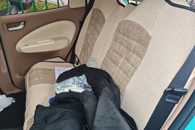 Used Wuling Hongguang MINIEV 2025 Four-Door Version Premium Edition Left Rear Seat