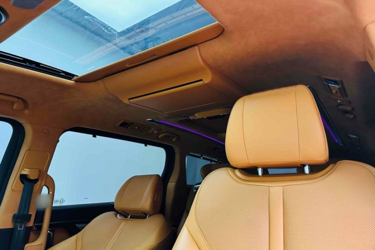 Used Wey Gaoshan 2023 Four-Wheel-Drive Executive Extended Version Interior 3