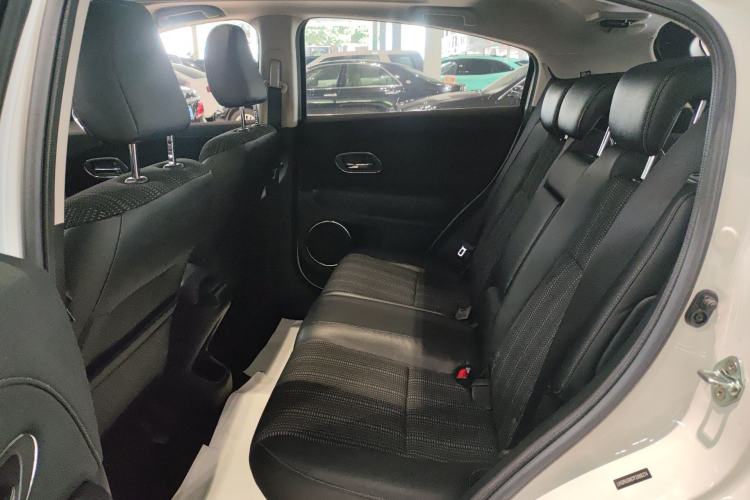 Used Honda Vezel 2015 1.8L CVT 2WD Luxury Model