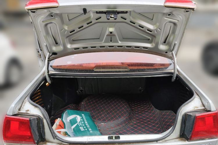 Used Volkswagen Jetta 2010 1.6L Partner Trunk