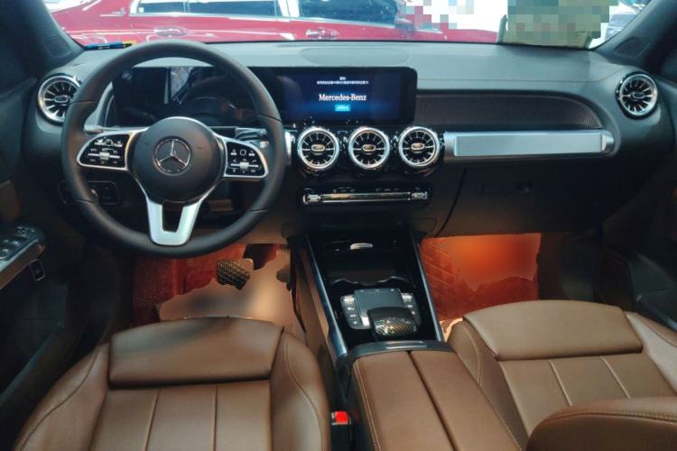 Used Mercedes-Benz GLB 2022 Updated GLB 200 Fashion Edition Center Console