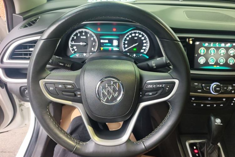 Used Buick GT 2018 18T Automatic Flagship Model Steering Wheel