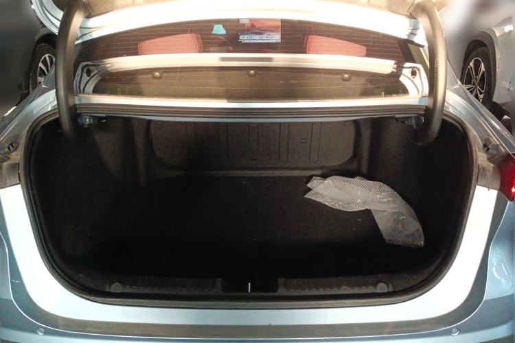 Used Geely Galaxy L6 2025 EM-i 140km Starship Edition Trunk