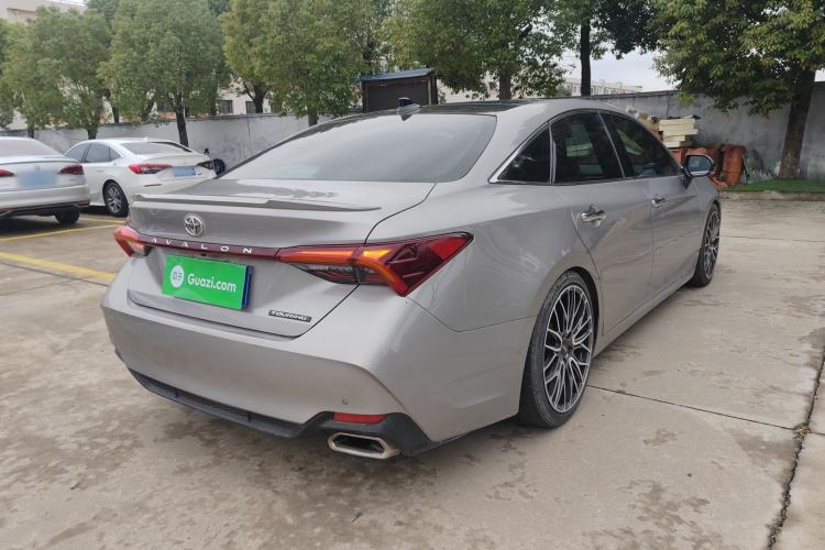 Used Toyota Avalon 2019 2.5L Touring Premium Version China VI Standard