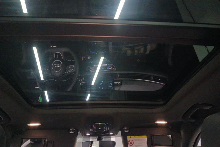 Used Audi A4L 2024 40 TFSI Luxury Dynamic Edition
