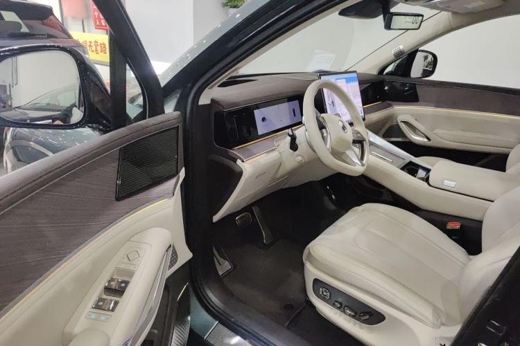 Used Denza N9 2025 Flagship Model