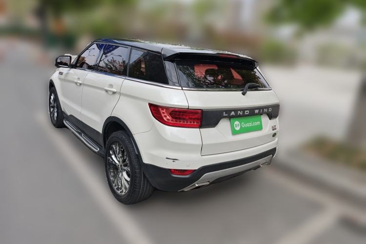 Used Land X7 2015 2.0T Panoramic Prestige Edition
