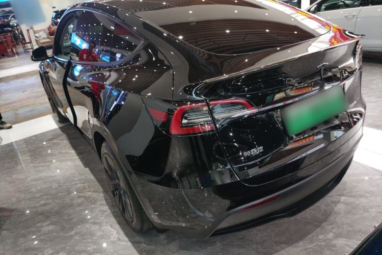 Used Tesla Model Y 2023 Rear-Wheel-Drive Version
