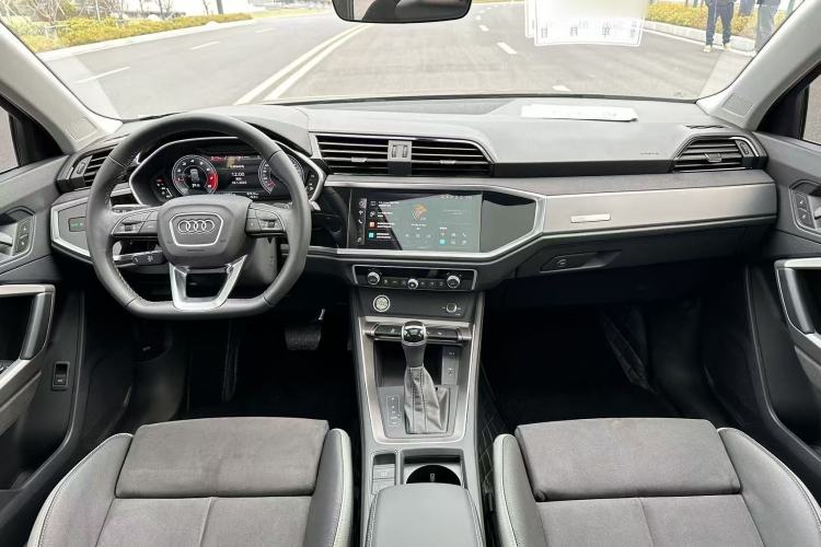 Used Audi Q3 2022 35 TFSI Fashion Dynamic Model
