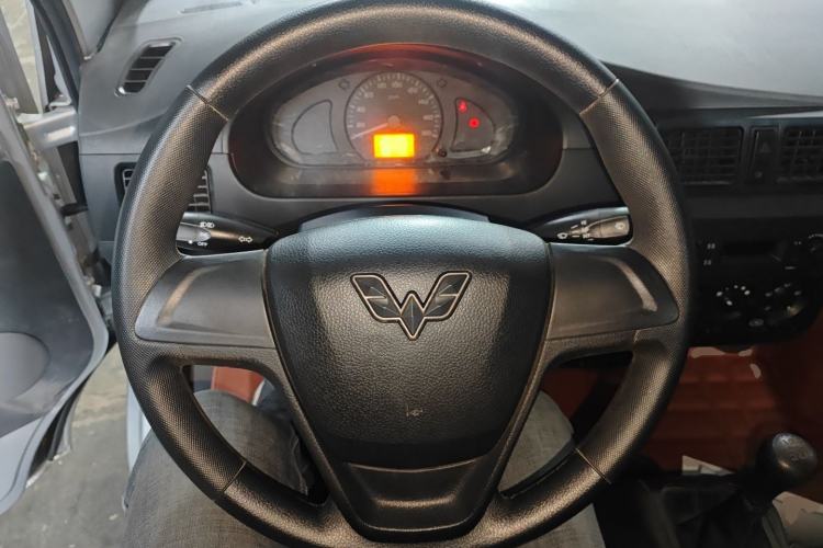 Used Wuling Rongguang Small Truck 2023 1.5L Single-Row LAR
