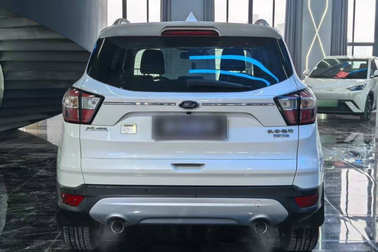 Used Ford Kuga 2017 EcoBoost 180 Two-Wheel-Drive Tiger Leap Model
