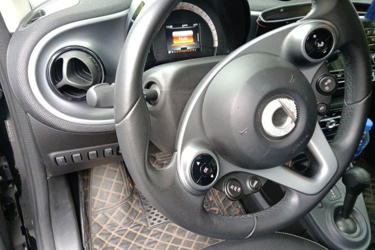 Used smart fortwo 2018 1.0L 52kW Hardtop Passion Edition China V Standard