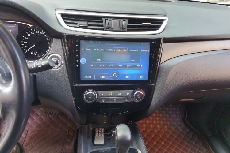 Used Nissan X-Trail 2016 2.0L CVT Smart Enjoyment Version 4WD
