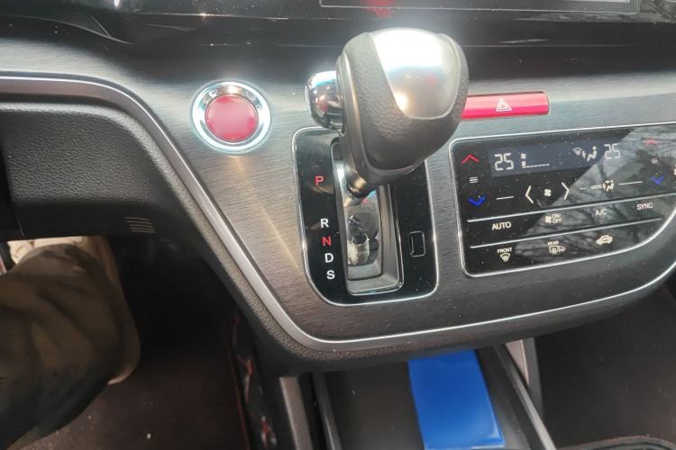 Used Honda Elysion 2016 2.4L Luxury Edition
