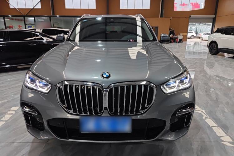 Used BMW X5 2022 Restyled xDrive 30Li Luxury Version M Sport Package
