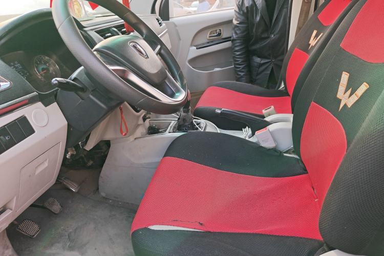 Used Jinbei New Hiace X30L 2016 1.3L Wealth Edition DLCG12 Left Front Seat