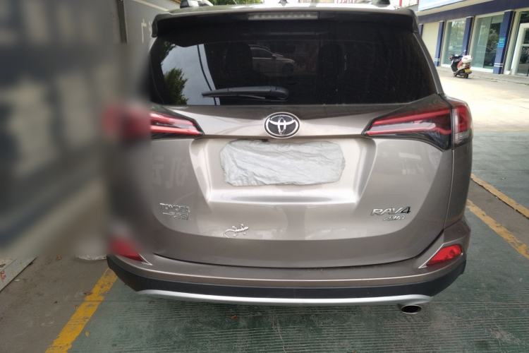 Used Toyota RAV4 2016 2.5L Automatic 4x4 Elite Edition