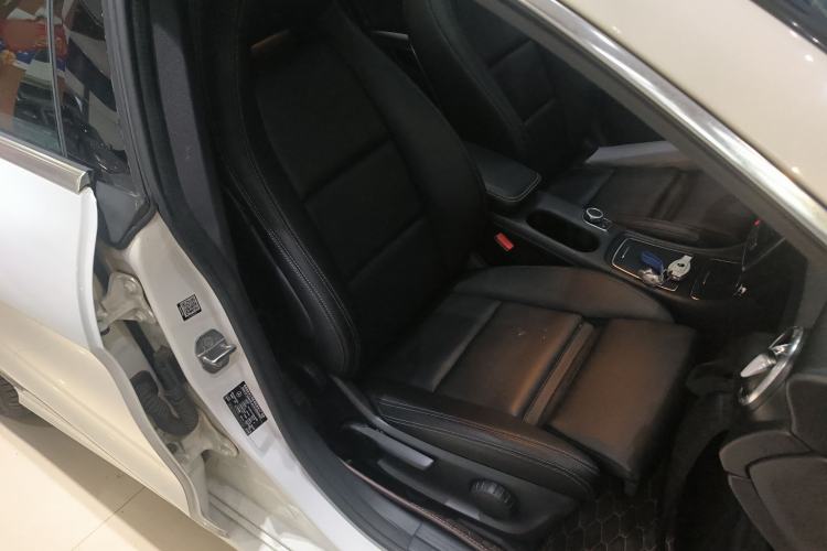 Used Mercedes-Benz CLA 2018 CLA 200 Sport Edition Right Front Seat