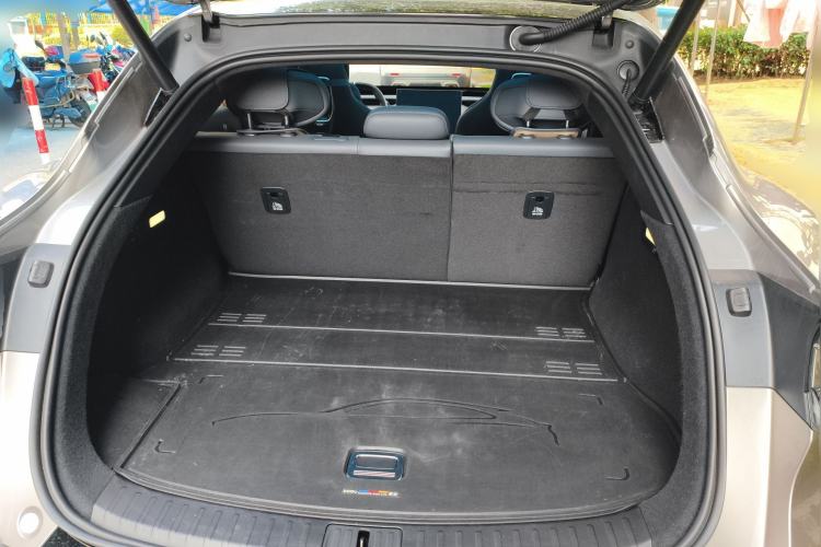 Used Xiaomi Auto YU7 2025 Ultra-Long Range High-Performance All-Wheel-Drive Max Edition