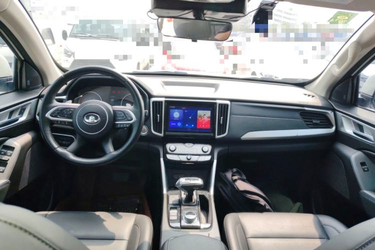 Used Great Wall Poer 2021 2.0T Commercial Version Automatic Diesel 4x4 Navigation-Type Standard Box GW4D20M