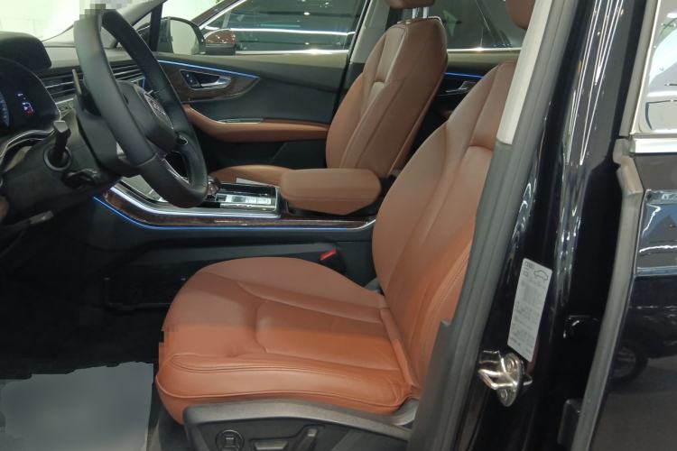 Used Audi Q7 2021 55 TFSI quattro S line Sport model