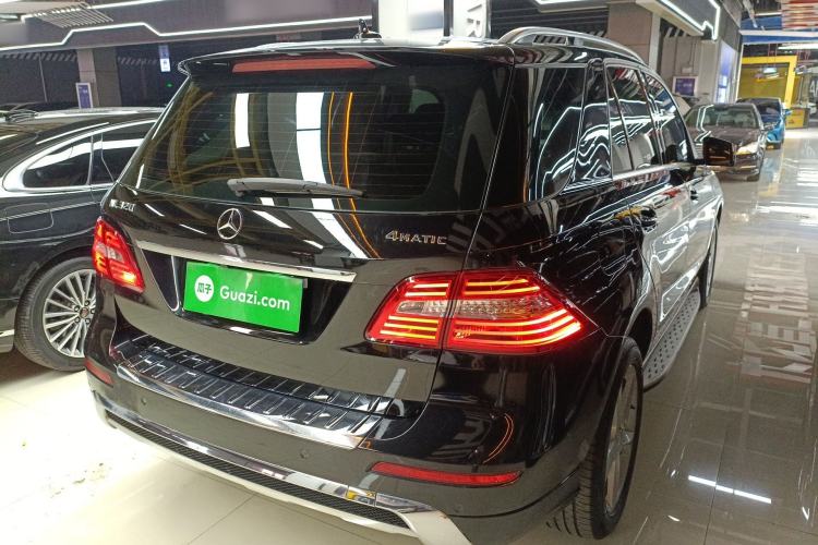 Used Mercedes-Benz M-Class 2014 ML 320 4MATIC
