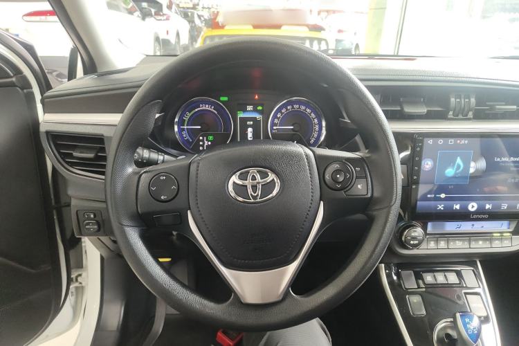 Used Toyota Levin 2016 Dual-Engine 1.8H GS E-CVT Elite Model with Sunroof Steering Wheel