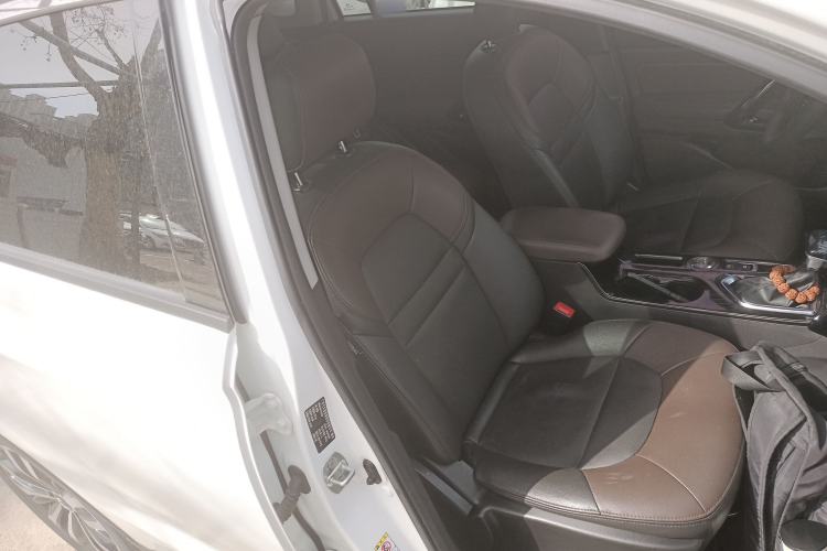 Used GAC Trumpchi GS4 2017 235T Automatic Two-Wheel Drive Luxury Smart Connectivity Version
