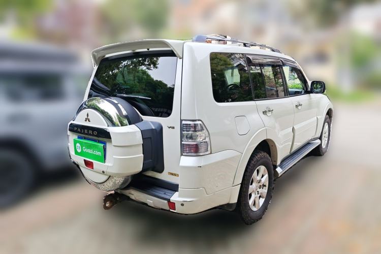 Used Mitsubishi Pajero 2014 3.0L Elite Upgrade Edition
