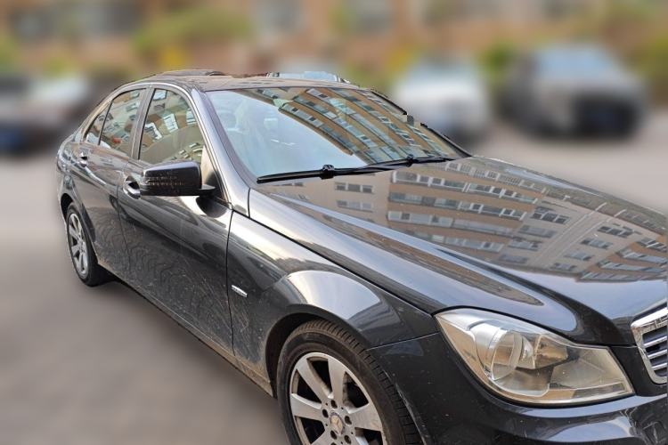Used Mercedes-Benz C-Class 2010 C 180K Classic model