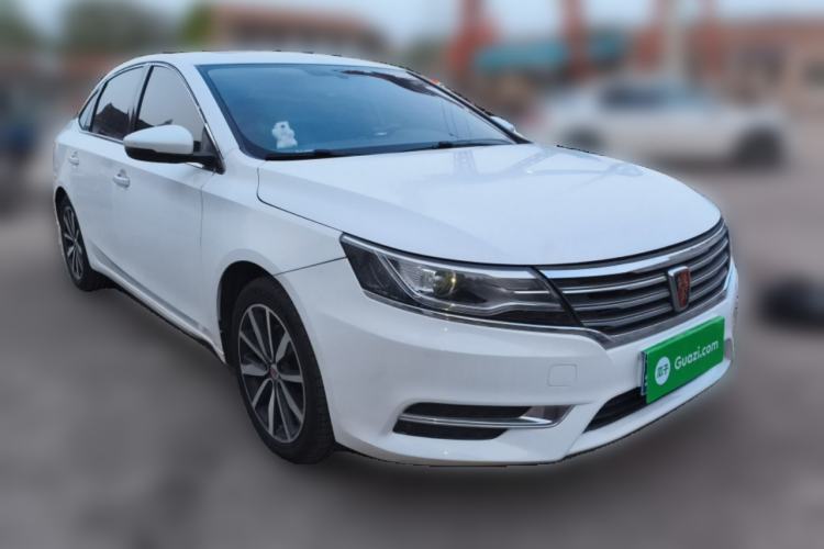 Used Roewe i6 2018 20T Automatic Internet Smart Edition Front Right 45 Deg