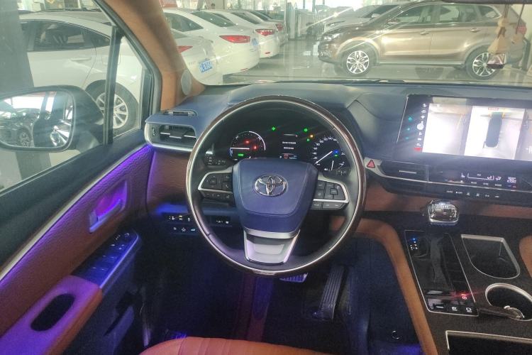 Used Toyota SIENNA 2023 2.5L Hybrid Comfort Edition Steering Wheel