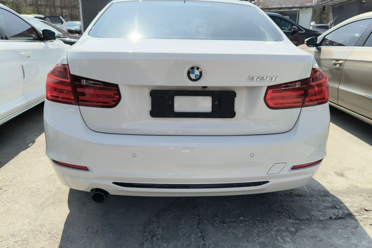 Used BMW 3 Series 2015 320i Sport Design Package
