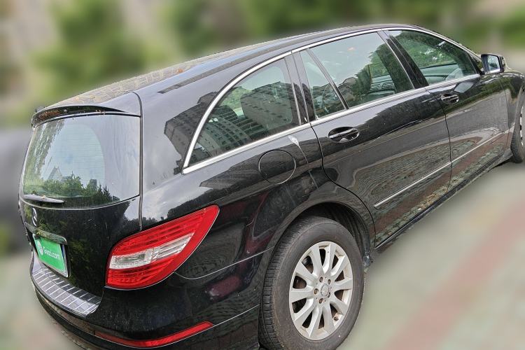 Used Mercedes-Benz R-Class 2011 R 300 L Business Model Rear Right 45 Deg