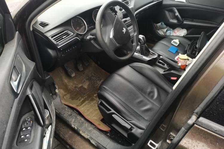 Used Peugeot 408 2014 1.8L Manual Leading Edition Driver Seat