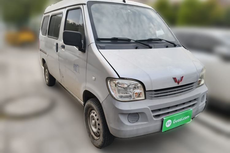 Used Wuling Zhiguang 2015 1.2L Practical LS-I Model Front Right 45 Deg