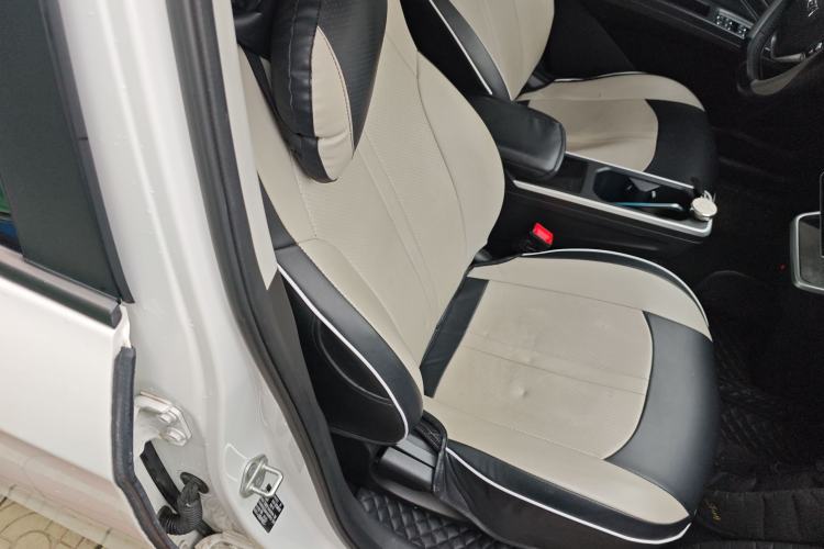 Used NETA AYA 2023 401 Lite Right Front Seat