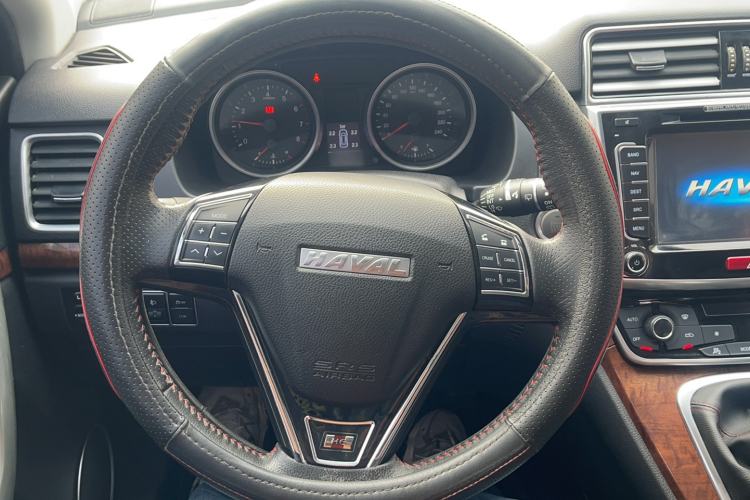 Used Haval H6 2017 Red-Label Sport Edition 1.5T Manual Two-Wheel Drive Elite Model
