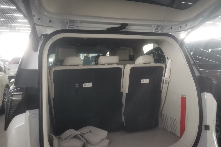 Used Buick GL8 New Energy 2024 Lu Zun Smart Edition 7-Seater Trunk