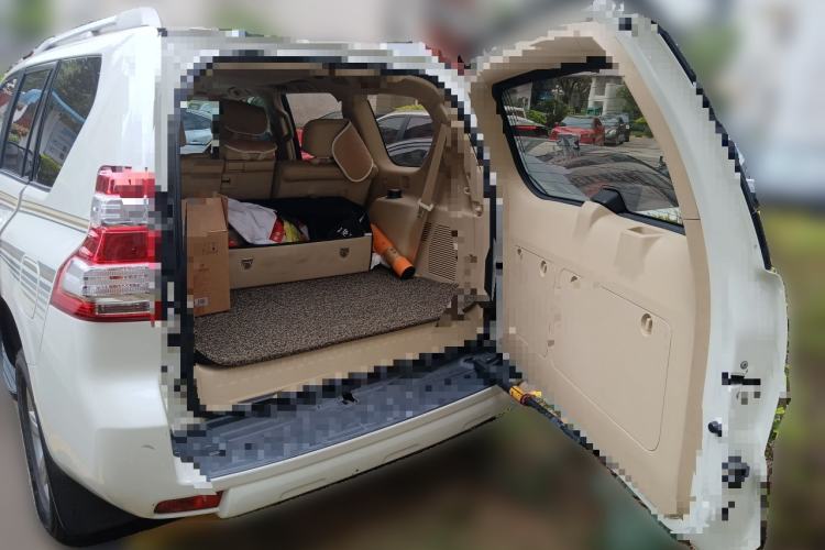 Used Toyota Prado 2015 2.7L Automatic Luxury Edition Trunk