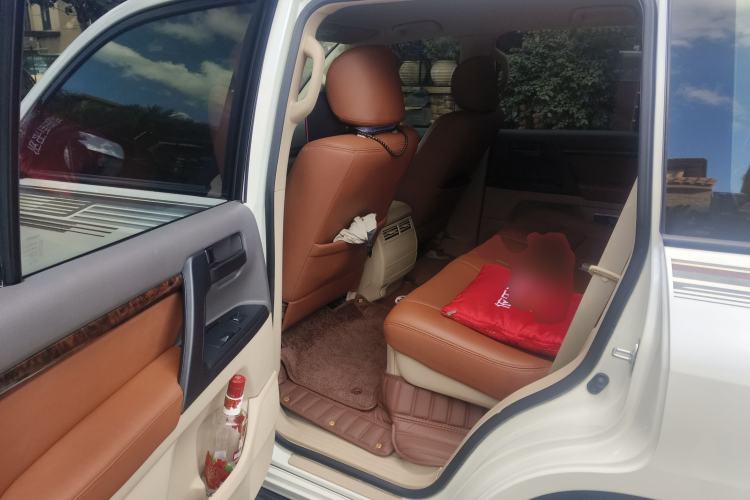 Used Toyota Land Cruiser 2014 4.0L Automatic Parallel Import Version 5 Seats
