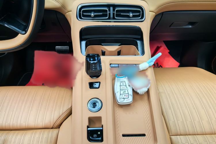 Used Geely Auto FX11 2025 4th Generation 1.5TD DCT Jinxiu
