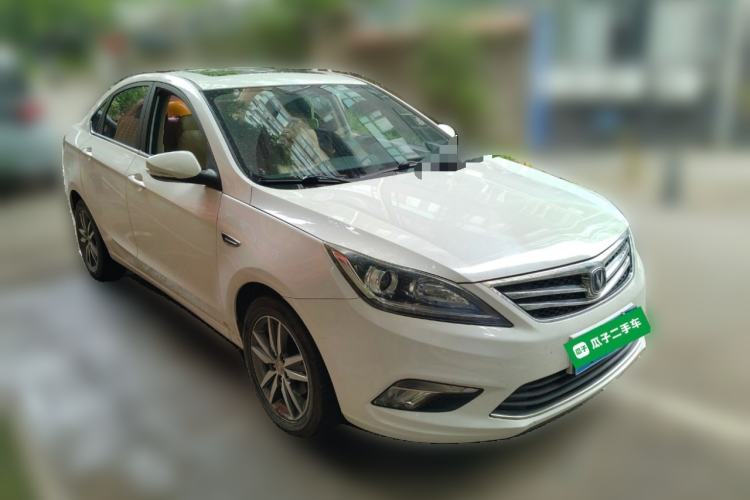 Used CHANGAN Eado 2016 1.6L Manual Fashion Edition Front Right 45 Deg