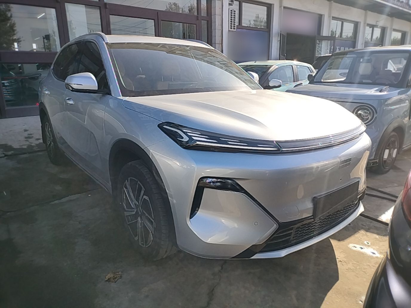Geely Galaxy Xingjian 7 EM-i 2025 120km Exploration+ Version — снимка 3